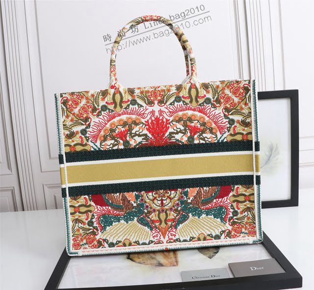 Dior女包 迪奧Book Tote大號刺繡心靈花托特包 Dior手提購物袋  dfk1577